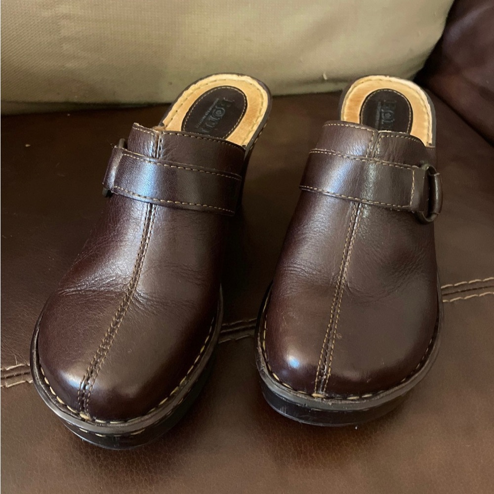 Born Women's 8 / 39 Leather Mule Clog